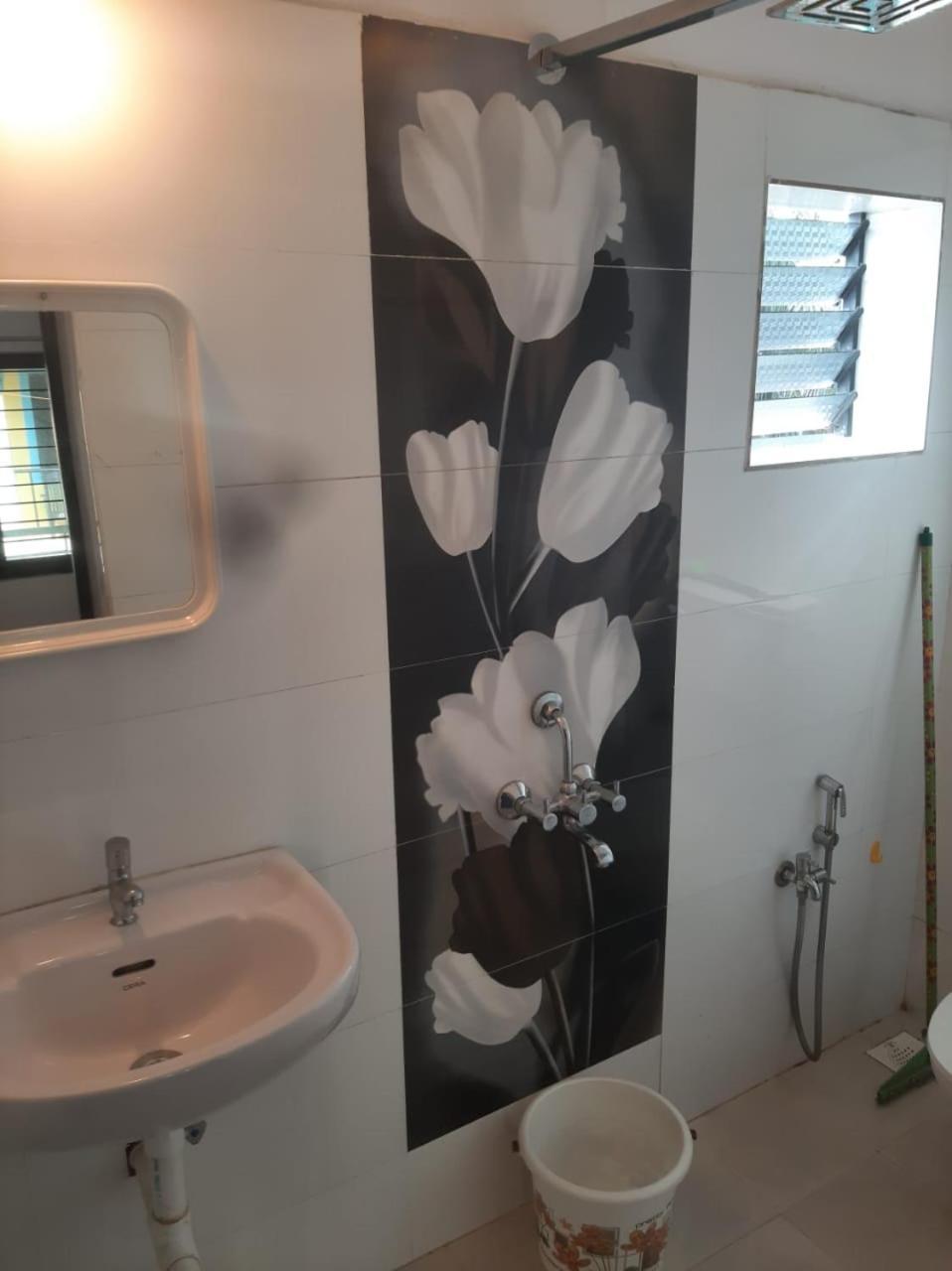 Ivon Guest House 阿姆波尔 客房 照片